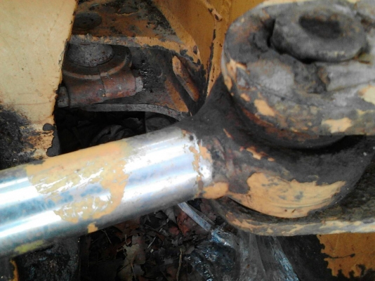 ขายด่วนรถแทรกเตอร์KOMATSU-D20P-17สภาพดีพร้อมใช้งาน