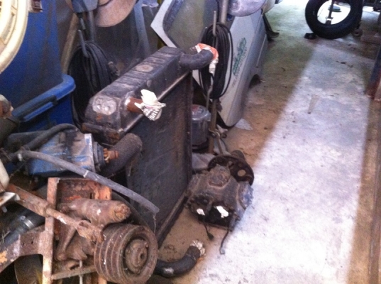 ขายหม้อน้ำบัสอิซุซู275ราคา4500บาท