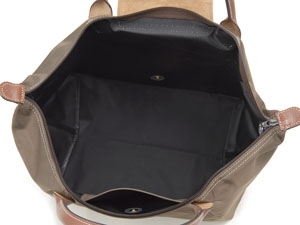 กระเป๋า Longchamp Le Pliage ของแท้ 100\% ราคา 3600 บาท ค่าจัดส่งทั่วประเทศ 50 บาท