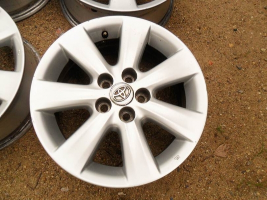 ขายล้อแม็กซ์ แท้ โตโยต้า อัลติส ขอบ15นิ้ว 5รู100 (มี4 วงๆ ละ800)รวม 3,200 สวยๆไม่แตก ไม่ดุ้งT.092-9351644