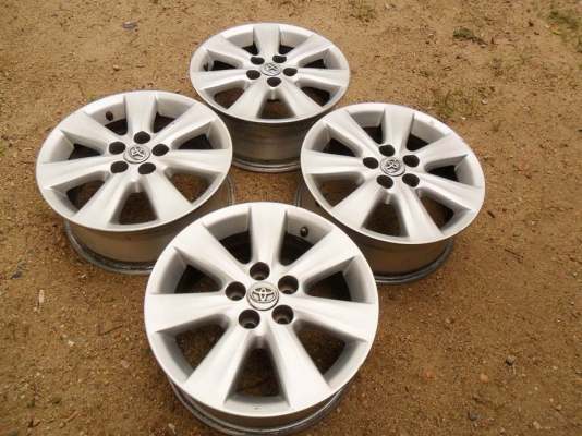 ขายล้อแม็กซ์ แท้ โตโยต้า อัลติส ขอบ15นิ้ว 5รู100 (มี4 วงๆ ละ800)รวม 3,200 สวยๆไม่แตก ไม่ดุ้งT.092-9351644