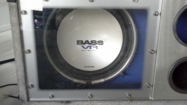 ตู้ซับพร้อมลำโพง 12" Alpine ต่อแอมป์ใช้งานได้เลย ตู้ซับพร้อมลำโพง 12" Alpine ต่อแอมป์ใช้งานได้เลย