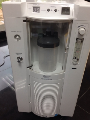 เครื่องผลิตออกซิเจน ยี่ห้อ YUYUE รุ่น 7F-3 เครื่องผลิตออกซิเจน ยี่ห้อ YUYUE รุ่น 7F-3