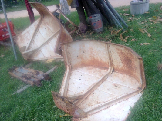 ขายบังโคน รถไถฟอร์ด ใส่ได้ทุกรุ่น พร้อมแขนลาก เก่านอก