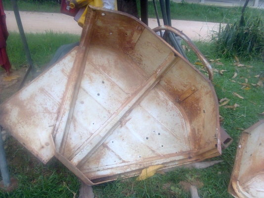 ขายบังโคน รถไถฟอร์ด ใส่ได้ทุกรุ่น พร้อมแขนลาก เก่านอก