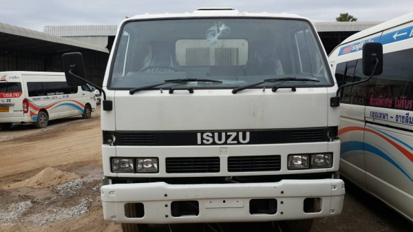รถดั้มนอก ISUZU NRR 6BG1 175 แรงม้า รถใช้งานได้ปกติ เก็บสีหัวมาใหม่ แคชซีสวย เครืองแน่น ช่วงล่าง F หน้า-Fหลัง รถดั้มนอก ISUZU NRR 6BG1 175 แรงม้า รถใช้งานได้ปกติ เก็บสีหัวมาใหม่ แคชซีสวย เครืองแน่น ช่วงล่าง F หน้า-Fหลัง