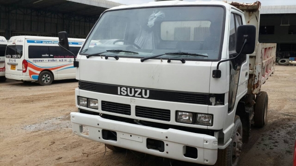 รถดั้มนอก ISUZU NRR 6BG1 175 แรงม้า รถใช้งานได้ปกติ เก็บสีหัวมาใหม่ แคชซีสวย เครืองแน่น ช่วงล่าง F หน้า-Fหลัง รถดั้มนอก ISUZU NRR 6BG1 175 แรงม้า รถใช้งานได้ปกติ เก็บสีหัวมาใหม่ แคชซีสวย เครืองแน่น ช่วงล่าง F หน้า-Fหลัง