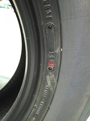 ขายยาง Yokohama 4 เส้น แถม Dunlop 2 เส้น