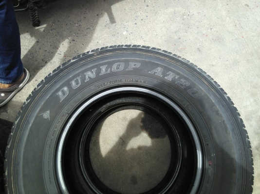 ขายยาง Yokohama 4 เส้น แถม Dunlop 2 เส้น