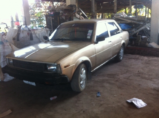 ขายรถเก๋งToyota. Ke70