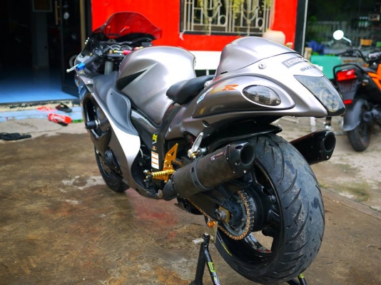 ขาย Suzuki Hayabusa ปี 2003 พร้อมทะเบียนแท้ 222 แปลงโฉมเป็นโฉมใหม่ล่่สุด