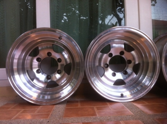 ขายล้อ 15 x 8 ลึกๆ สวยๆ ครับ