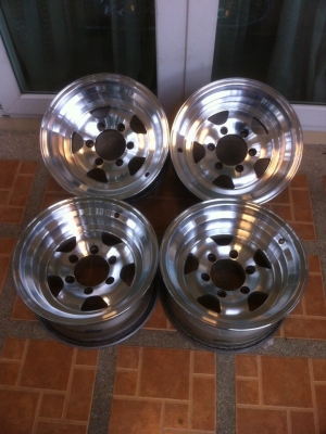 ขายล้อ 15 x 8 ลึกๆ สวยๆ ครับ