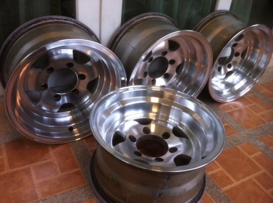 ขายล้อ 15 x 8 ลึกๆ สวยๆ ครับ