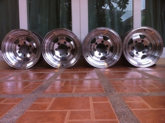 ขายล้อ 15 x 8 ลึกๆ สวยๆ ครับ