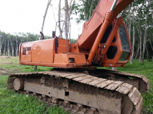 รถแบคโฮ HITACHl EX 200 - 2 สนใจติดต่อ 081 - 6079515 รถแบคโฮ HITACHl EX 200 - 2 สนใจติดต่อ 081 - 6079515