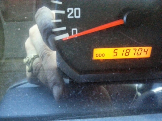 รถอีซูซุ 10 ล้อ ตู้เย็น 300 แรงม้า. ปี 52 สนใจติดต่อ 081 - 6079515 รถอีซูซุ 10 ล้อ ตู้เย็น 300 แรงม้า. ปี 52 สนใจติดต่อ 081 - 6079515