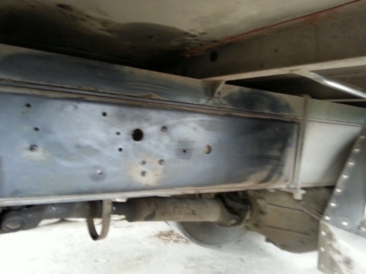 รถอีซูซุ 10 ล้อ ตู้เย็น 300 แรงม้า. ปี 52 สนใจติดต่อ 081 - 6079515 รถอีซูซุ 10 ล้อ ตู้เย็น 300 แรงม้า. ปี 52 สนใจติดต่อ 081 - 6079515