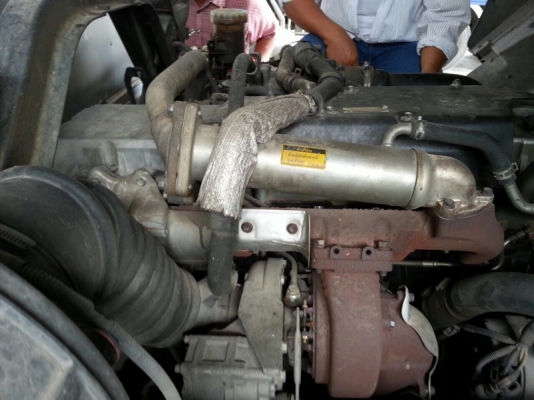 รถอีซูซุ 10 ล้อ ตู้เย็น 300 แรงม้า. ปี 52 สนใจติดต่อ 081 - 6079515 รถอีซูซุ 10 ล้อ ตู้เย็น 300 แรงม้า. ปี 52 สนใจติดต่อ 081 - 6079515