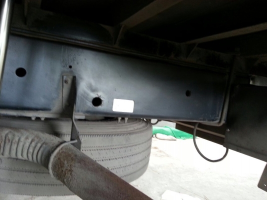 รถอีซูซุ 10 ล้อ ตู้เย็น 300 แรงม้า. ปี 52 สนใจติดต่อ 081 - 6079515 รถอีซูซุ 10 ล้อ ตู้เย็น 300 แรงม้า. ปี 52 สนใจติดต่อ 081 - 6079515