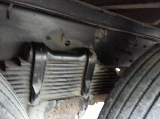 รถอีซูซุ 10 ล้อ ตู้เย็น 300 แรงม้า. ปี 52 สนใจติดต่อ 081 - 6079515 รถอีซูซุ 10 ล้อ ตู้เย็น 300 แรงม้า. ปี 52 สนใจติดต่อ 081 - 6079515