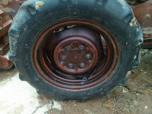 ขายรถไถ คูโบต้า L45 พร้อมผานดันแท้ตราช้างและโรตารี่ 1.8 ใบเต็มตราช้าง พร้อมล้อเหล็กกันติด ชั่วโมงการทำงาน 1400 ชั่วโมง ขายรถไถ คูโบต้า L45 พร้อมผานดันแท้ตราช้างและโรตารี่ 1.8 ใบเต็มตราช้าง พร้อมล้อเหล็กกันติด ชั่วโมงการทำงาน 1400 ชั่วโมง