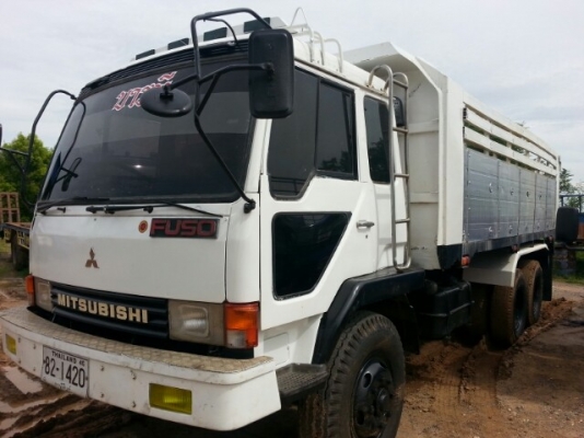 ขายMITSUBISHI FN527M-A เครื่อง6D16 พ.เพาเวอร์ เบรกทิฟฟี่ 195แรง โลฮาย10สปีด แอร์เย็น เอกสารพร้อมโอน สนใจโทร 090-8588220คุณนะ