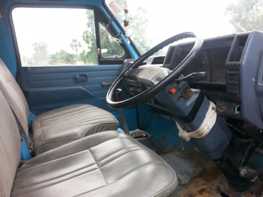 ขายรถดั้ม ISUZU NKR110แรง เครื่องดี แคชซีสวย กระบะดั้มดี ยางดี ภายในสวย เอกสารพร้อมโอน สนใจโทร 090-8588220คุณนะ