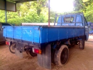 หกล้อ อีซูซุTL85ช่วงสั้น พร้อมใช้งานทะเบียนพร้อมโอน