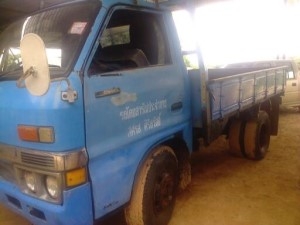 หกล้อ อีซูซุTL85ช่วงสั้น พร้อมใช้งานทะเบียนพร้อมโอน