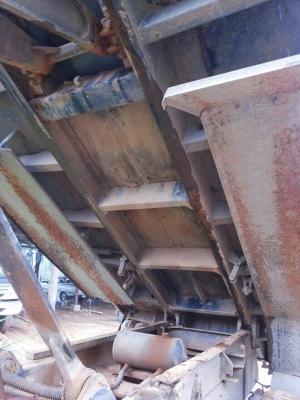 รถอีซูซุ 10  ล้อดั้ม  270 แรงม้า. ปี 49 - 50  ( มีขาย 2 คัน. )   สนใจติดต่อ 081 - 6079515