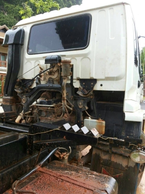 รถอีซูซุ 10  ล้อดั้ม  270 แรงม้า. ปี 49 - 50  ( มีขาย 2 คัน. )   สนใจติดต่อ 081 - 6079515