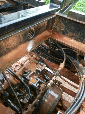 รถอีซูซุ 10  ล้อดั้ม  270 แรงม้า. ปี 49 - 50  ( มีขาย 2 คัน. )   สนใจติดต่อ 081 - 6079515