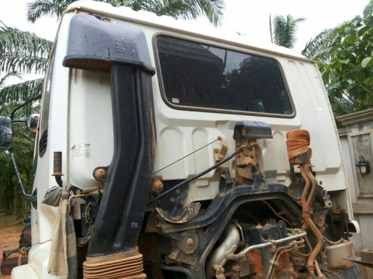 รถอีซูซุ 10  ล้อดั้ม  270 แรงม้า. ปี 49 - 50  ( มีขาย 2 คัน. )   สนใจติดต่อ 081 - 6079515