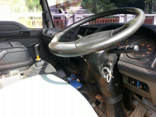 รถอีซูซุ 10  ล้อดั้ม  270 แรงม้า. ปี 49 - 50  ( มีขาย 2 คัน. )   สนใจติดต่อ 081 - 6079515