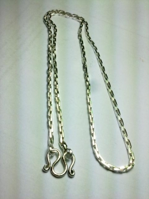 สร้อยคอเงืน