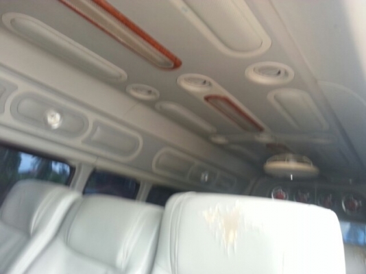 ขายรถตู้ TOYOTA ปี2005 เครื่องดี ใช้งาน4แสน กม. ภายในสวย แอร์เย็น เอกสารพร้อมโอน สนใจสอบถามรายละเอียดเพิ่มเติมโทร 090-8588220คุณนะ