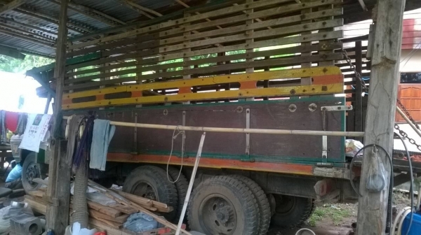 ขาย 10 ล้อหัวยาว 2 เพลาใหญ่จัมโบ้มีระบบ DL คัสซีสวย  เครื่อง EH700 เกียร์ HO สโลว์เกียร์กลาง ทะเบียนเต็มพร้อมโอน