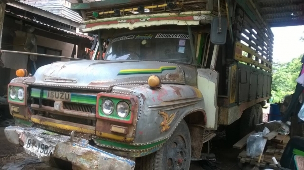 ขาย 10 ล้อหัวยาว 2 เพลาใหญ่จัมโบ้มีระบบ DL คัสซีสวย  เครื่อง EH700 เกียร์ HO สโลว์เกียร์กลาง ทะเบียนเต็มพร้อมโอน