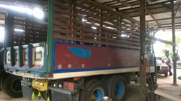 ขาย 10 ล้อหัวยาว 2 เพลาดั้มช่วงล่างเดิม เครื่อง 6BD1 165 แรงม้า สโลว์กลาง เพาวเวอร์ ยางเต็ม ทะเบียนพร้อมโอน