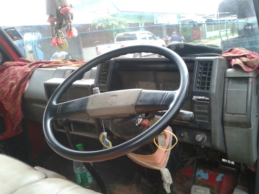 ขาย 4 ล้อ NKR 88 รถห้างแท้