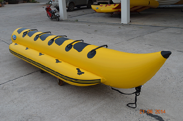 เรือกล้วย