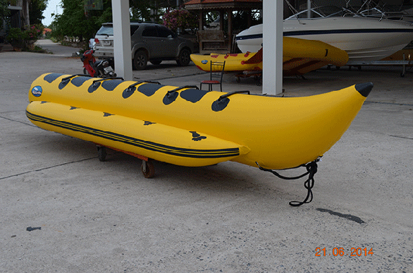 เรือกล้วย