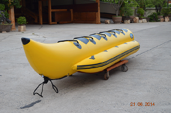 เรือกล้วย