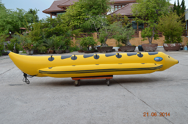 เรือกล้วย