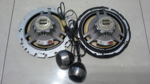 ลำโพง Pioneer 6" แยกชิ้นเสียงกลางและทวิสเตอร์ ลำโพง Pioneer 6" แยกชิ้นเสียงกลางและทวิสเตอร์