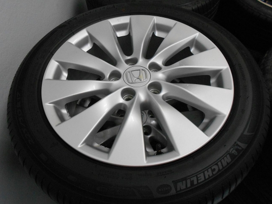 ขายล้อแม็ก Honda Accord G9 ขอบ 17 พร้อมยาง Michelin ป้ายแดงปี 13/เทิร์นได้-ใส่ฟรีค่ะ