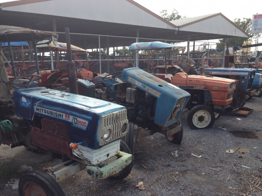 โล็ะไปเลยครับแทรกเตอร์เก่าไทยตามสภาพนะครับ เครื่องติดขับได้ไม่ได้บ้างลองมาเลือกกันดูครับ โล็ะไปเลยครับแทรกเตอร์เก่าไทยตามสภาพนะครับ เครื่องติดขับได้ไม่ได้บ้างลองมาเลือกกันดูครับ
