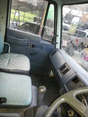 ขาย6ล้อ อีซูซุ ร็อคกี้195ROCKY ปี38 วิ่งน้อย FTR32 LR สภาพพร้อมใช้งาน เอกสารพร้อมโอน แชชซีสวยยาว 6.5เมตร พร้อมหลังคา