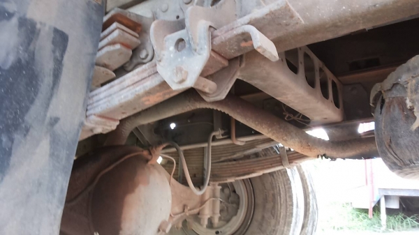 ***ขายแล้วครับขอบคุณ Truck2hand ขาย6ล้อติดเครนสวยๆ HINO FD3HLA HO7D 195HP เครื่องเดิมเกียร์เดิม HO7D 195 แรง แน่นดี แรงดี เกียร์ดีไม่หลุด ช่วงล่างเดิม คัสซีสวยจัด เดิมๆไม่มีบวม กระบะคาร์โก้ พื้นเหล็กข้างเหล็กสภาพดี พื้นดีข้างดีไม่ผุ ยาว6.20ม. หัวเก๋งสวยภา